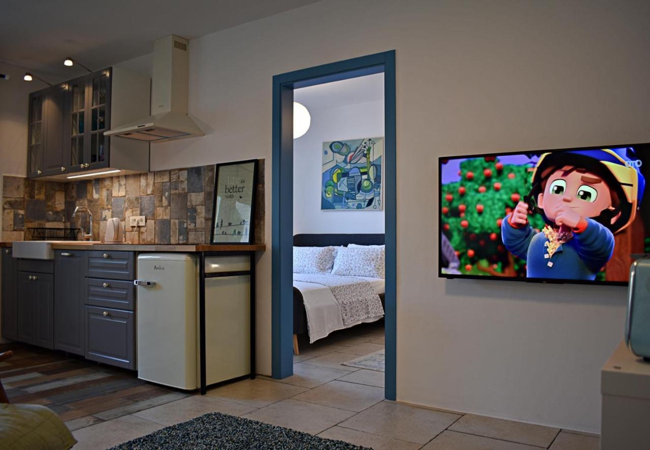 Postaja 33 Apartamento Zgornje Skofije Exterior foto
